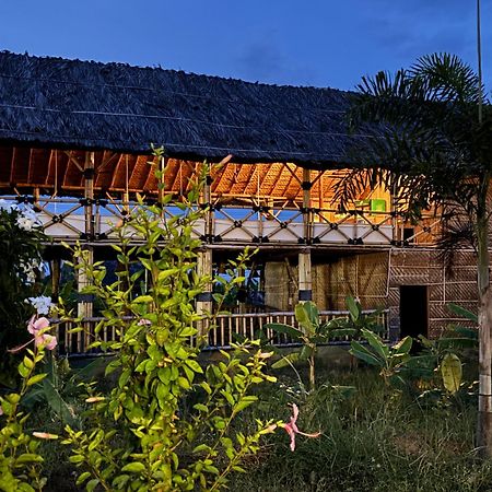 Mowgli'S Cafe Hampi & Guest House Екстериор снимка