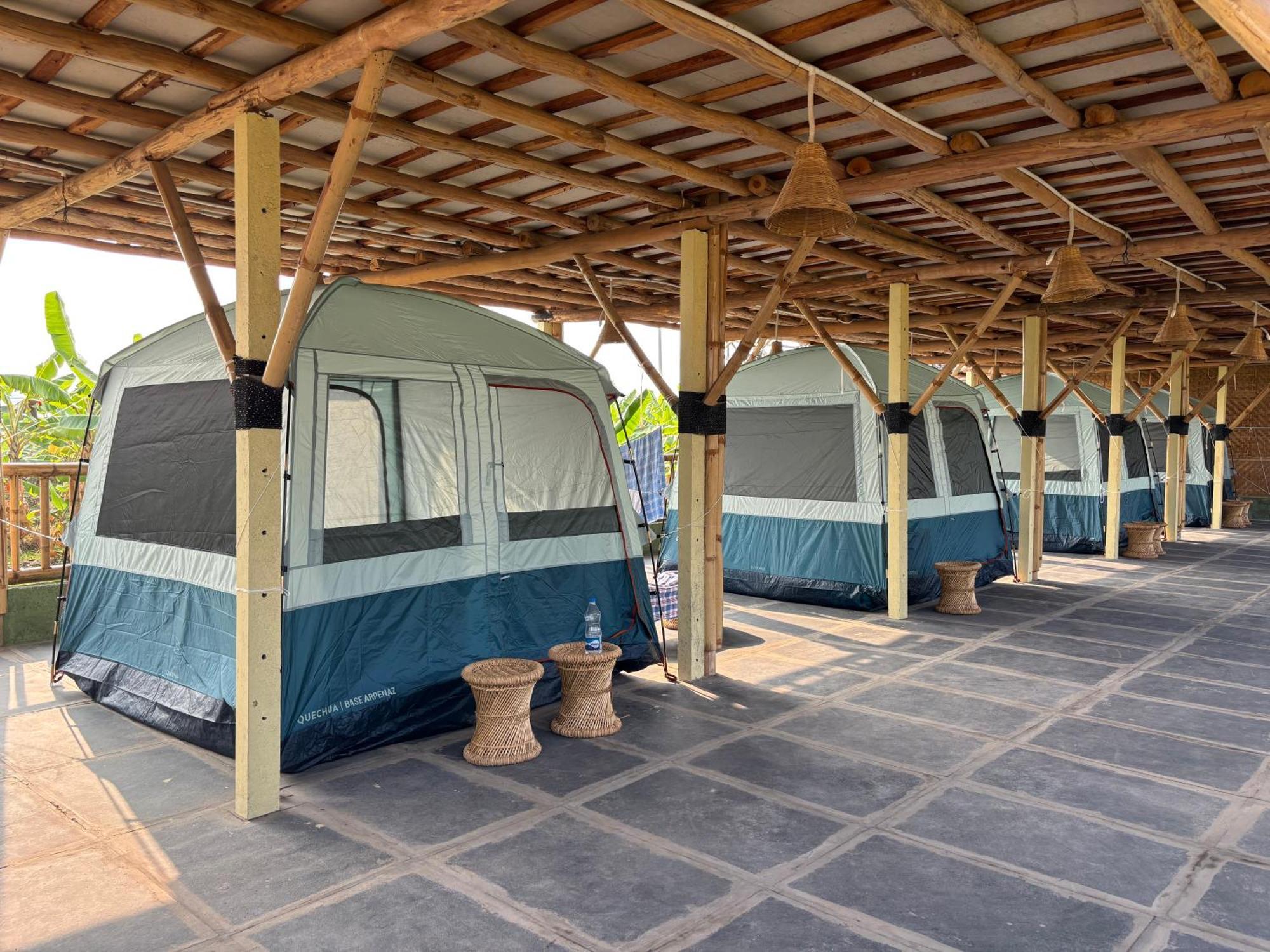 Mowgli'S Cafe Hampi & Guest House Екстериор снимка